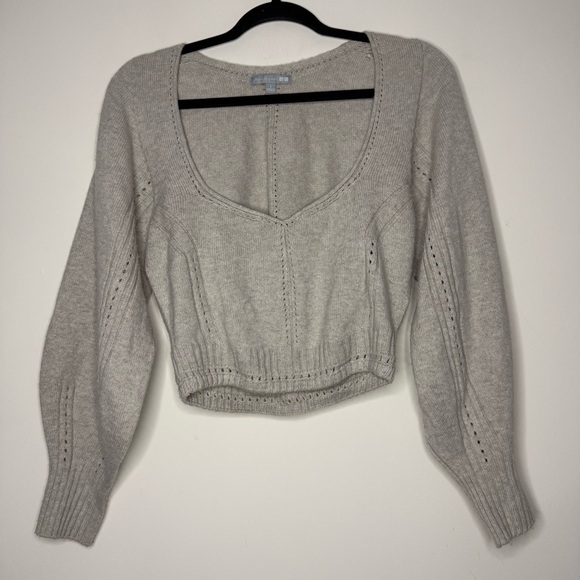 UNIQLO X MAME KUROGOUCHI 3D Knit Volume Cropped Wool Blend Sweater in Natural - Picture 2 of 7